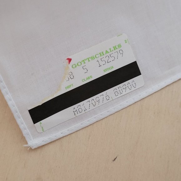 Vintage Handkerchief Lot of 3 Holiday Christmas Valentines Day Poinsettia Hearts - Picture 4 of 10